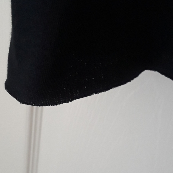 NWT!! Brand: Dickies | Black Crop top | Size:XL - Picture 2 of 4